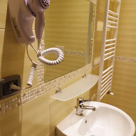 فندق سنترال