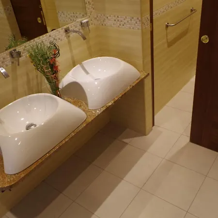 فندق سنترال ميلان